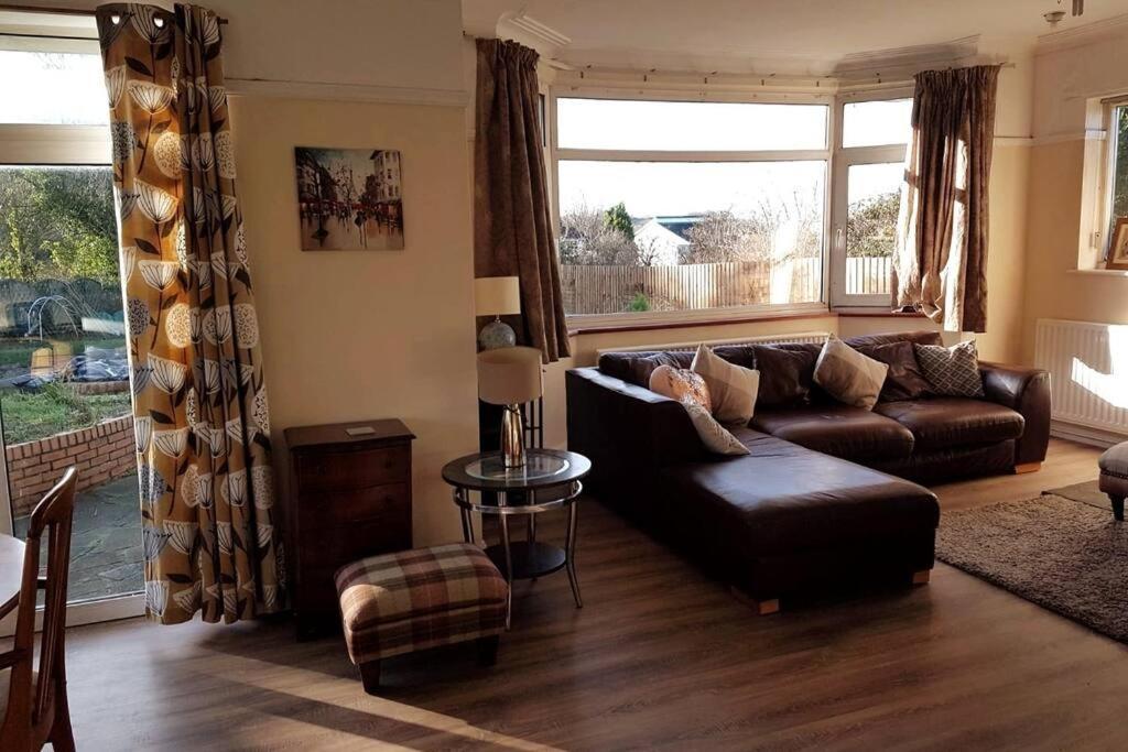 4 Bedroom Country Home Bristol Exterior foto